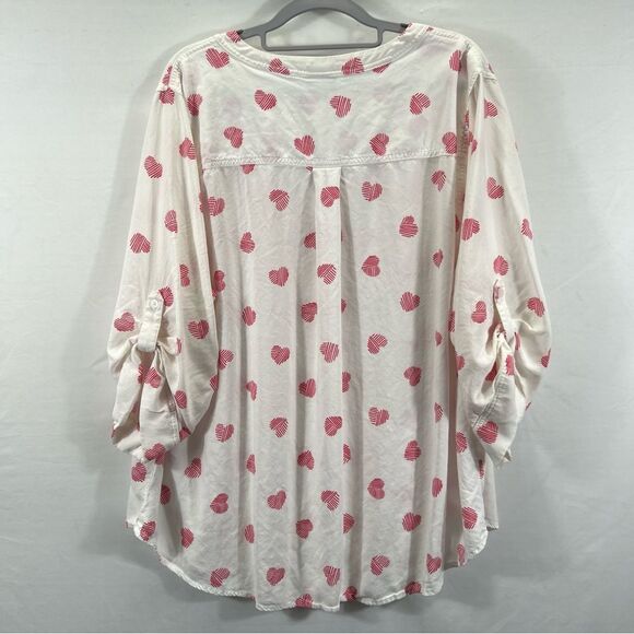 Torrid Cream Blouse with Pink Heart Pattern - Picture 5 of 11
